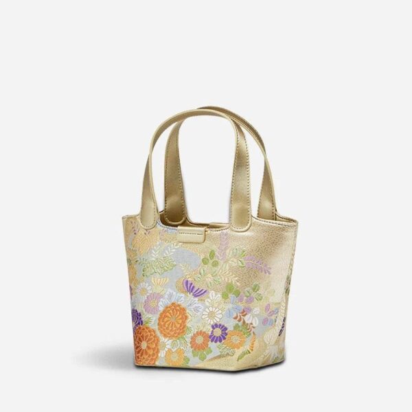 03_Embroidery_Exquisite_Floral_Luxe_Gold_Basket_Bag_P170605 03_Embroidery_Exquisite_Floral_Luxe_Gold_Basket_Bag_P170605