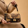 2_Xiangyunsha_Silk_Vintage_Crane_Print_Shoulder_Bag_YS120648