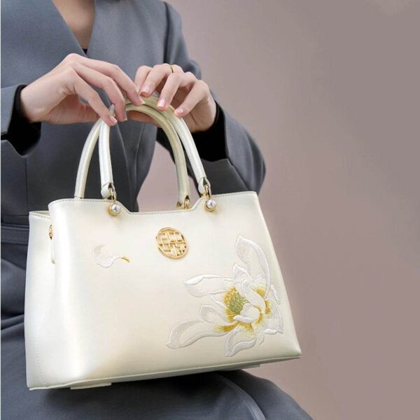 5_Embroidery_Leather_White_Crossbody_Tote_Bag_Lotus_Luxury_Gift_P120279 5_Embroidery_Leather_White_Crossbody_Tote_Bag_Lotus_Luxury_Gift_P120279