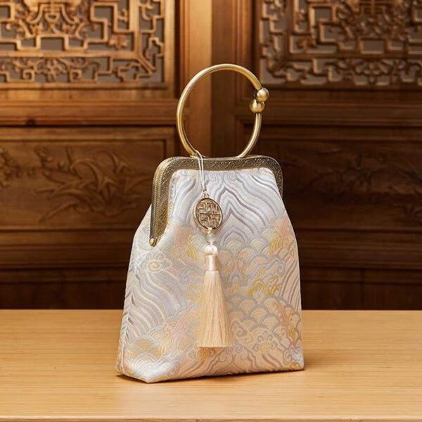 Brocade_Jacquard_New_Chinese_Style_Kiss_Lock_Purse_-_SinoCultural-2464236 Brocade_Jacquard_New_Chinese_Style_Kiss_Lock_Purse_-_SinoCultural-2464236