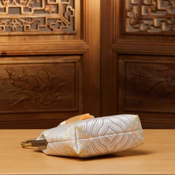 Brocade_Jacquard_New_Chinese_Style_Kiss_Lock_Purse_-_SinoCultural-2464269 Brocade_Jacquard_New_Chinese_Style_Kiss_Lock_Purse_-_SinoCultural-2464269