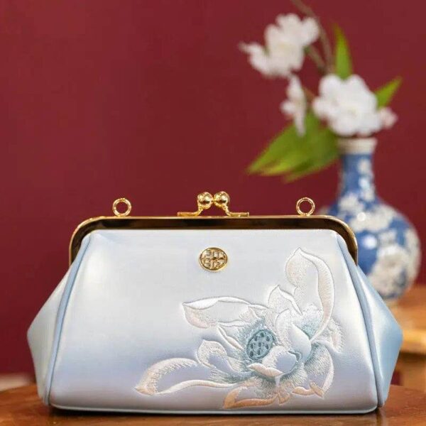 Embroidery_Leather_Chain_Kiss_Lock_Clutch_Bag_Lotus_Pearl_-_SinoCultural-2471456 Embroidery_Leather_Chain_Kiss_Lock_Clutch_Bag_Lotus_Pearl_-_SinoCultural-2471456