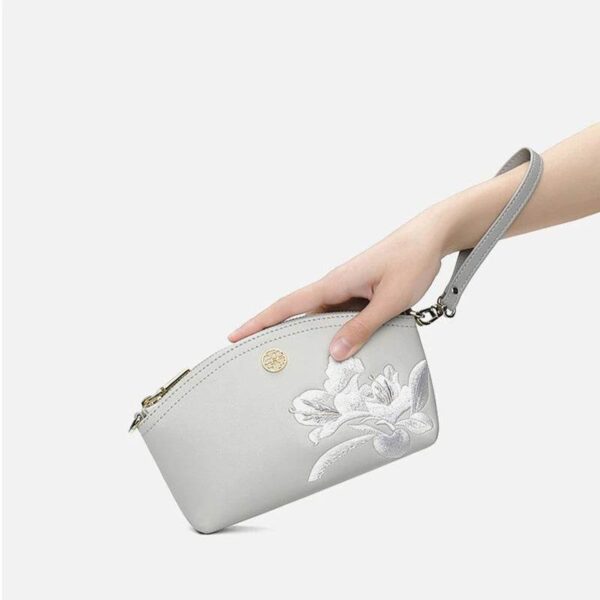 Embroidery_Leather_Grey_Camellia_Women_Handbag_Wallet_-_SinoCultural-2473222 Embroidery_Leather_Grey_Camellia_Women_Handbag_Wallet_-_SinoCultural-2473222
