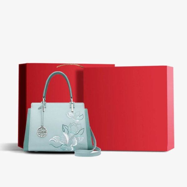 Broderie_Cuir_Magnolia_Femmes_s_Crossbody_Tote_Bag_-_SinoCultural-120335-19 Embroidery_Leather_Magnolia_Women_s_Crossbody_Tote_Bag_-_SinoCultural-120335-19