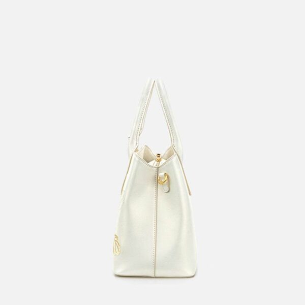 Embroidery_Leather_Tote_Bag_White_Blooming_Peony_-_SinoCultural-2476422 Embroidery_Leather_Tote_Bag_White_Blooming_Peony_-_SinoCultural-2476422