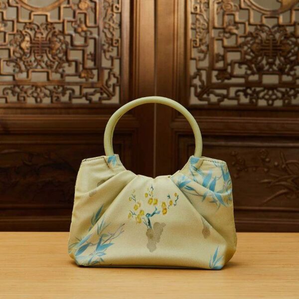 Jacquard_Mulberry_Silk_Fresh_Crossbody_Handbag_-_SinoCultural-2480892 Jacquard_Mulberry_Silk_Fresh_Crossbody_Handbag_-_SinoCultural-2480892