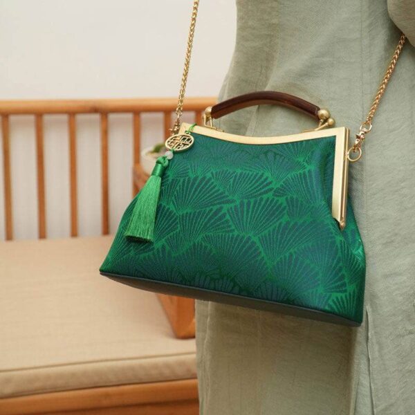 Mulberry_Silk_Green_Pine_Leaf_Vintage_Kiss_Lock_Clasp_Bag_-_SinoCultural-2481580 Mulberry_Silk_Green_Pine_Leaf_Vintage_Kiss_Lock_Clasp_Bag_-_SinoCultural-2481580