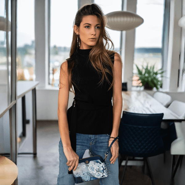 Mulberry_Silk_Handcrafted_Flower_Clutch_Bag_Women_Wallet_Eveing_Purse_-_SinoCultural_P170029-B_20250224-111108 Mulberry_Silk_Handcrafted_Flower_Clutch_Bag_Women_Wallet_Eveing_Purse_-_SinoCultural_P170029-B_20250224-111108