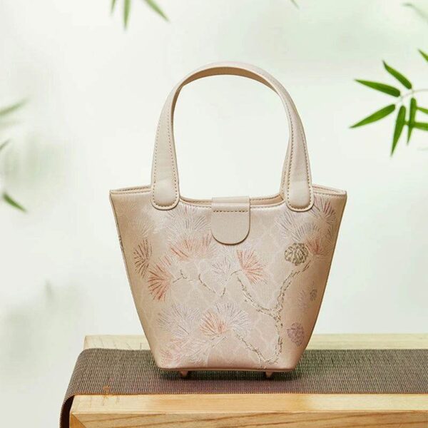 Mulberry_Silk_Leather_Exquisite_Jacquard_Basket_Bag_-_SinoCultural-2481750 Mulberry_Silk_Leather_Exquisite_Jacquard_Basket_Bag_-_SinoCultural-2481750