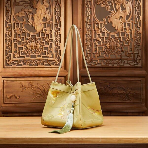 New_Chinese_Style_Mulberry_Silk_Bucket_Bag_-_SinoCultural-2482241 New_Chinese_Style_Mulberry_Silk_Bucket_Bag_-_SinoCultural-2482241