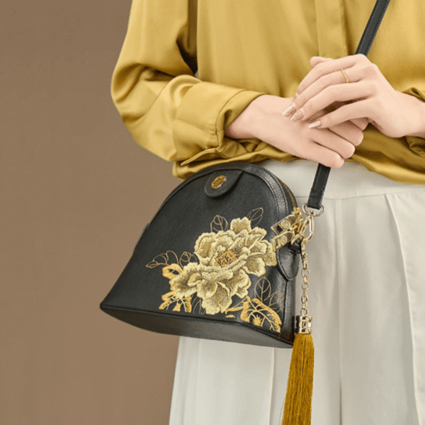 c_Embroidery_Leather_Shoulder_Bag_High_Luxury_Royal_Gold_Peony_P210079 c_Embroidery_Leather_Shoulder_Bag_High_Luxury_Royal_Gold_Peony_P210079